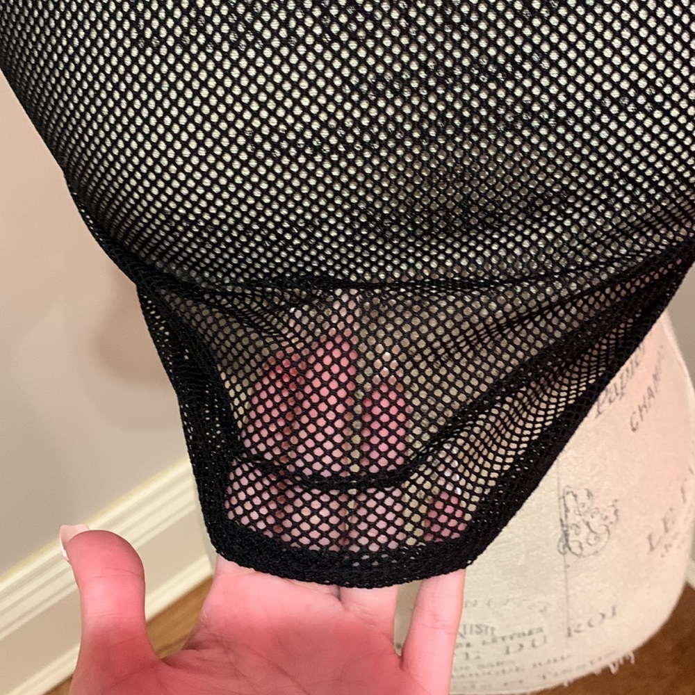 Mesh top - Picture 2 of 5